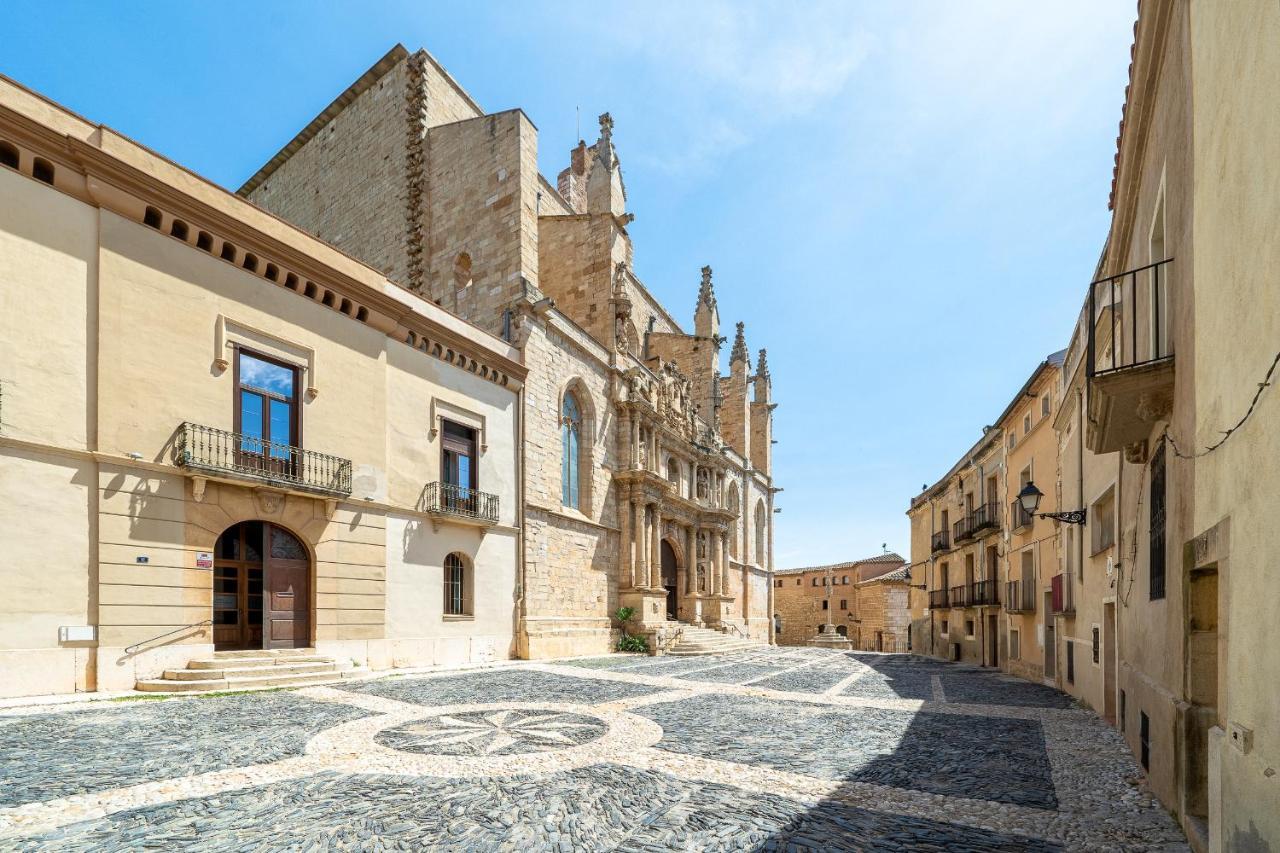 Hauzify I Vila Ducal Montblanc Extérieur photo